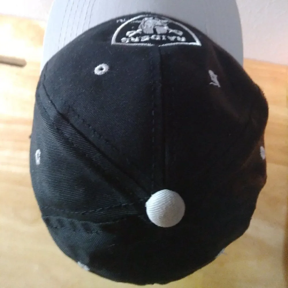 Deadstock Vintage Sports Specialties Oakland Raiders Snap Back Hat Youth